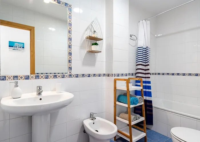 Piso Luminoso Y Muy Tranquilo *