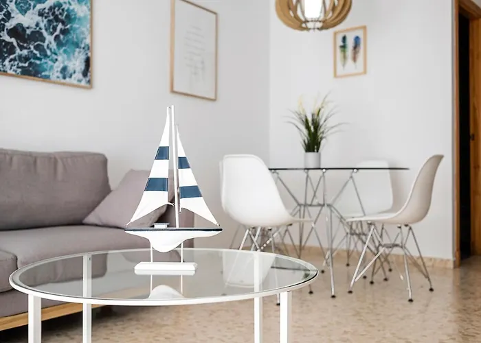 Piso Luminoso Y Muy Tranquilo Apartamento *